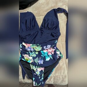 Cupshe Navy Floral Swimsuit
